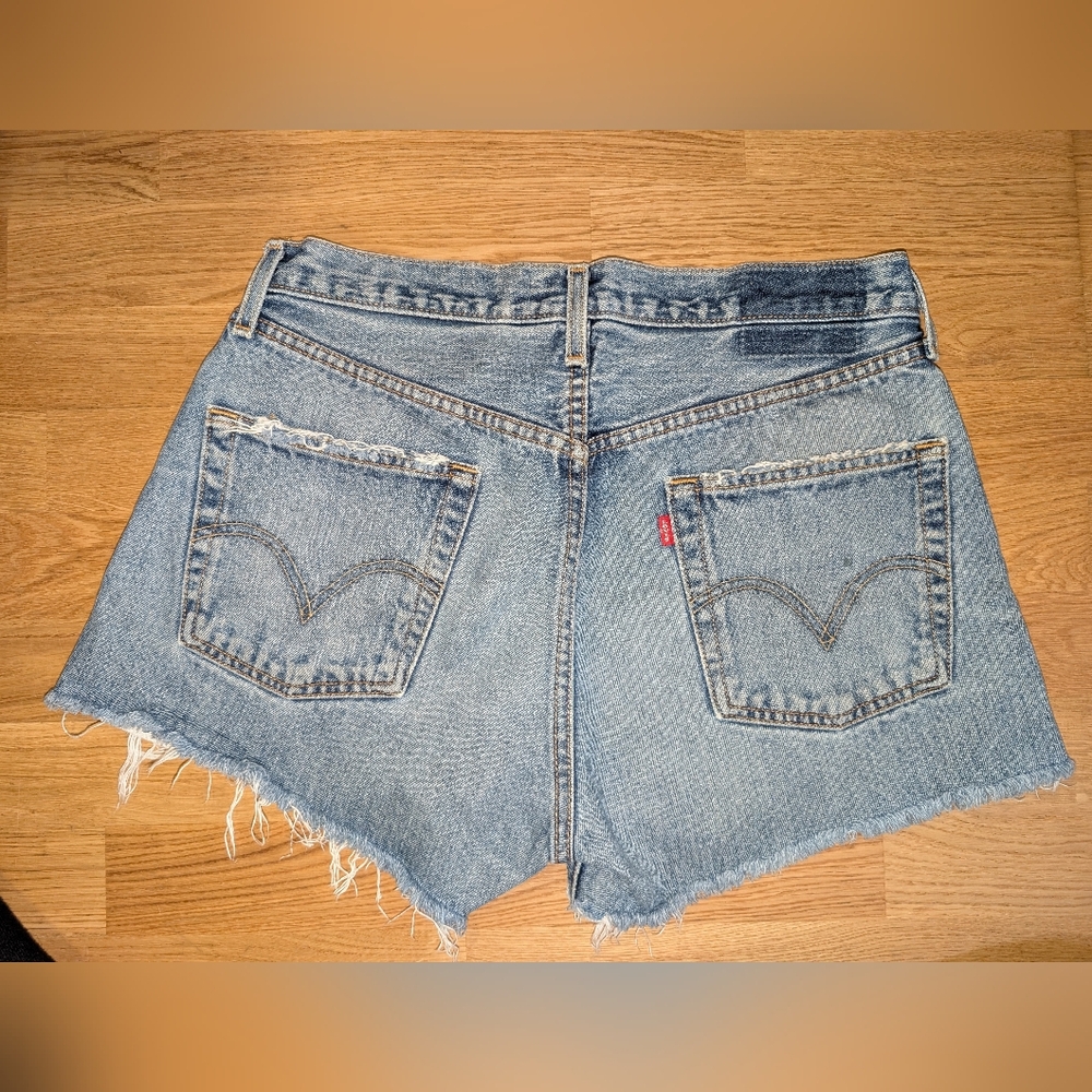 Reformation Reworked Levi's Shorts - Picture 2 of 8